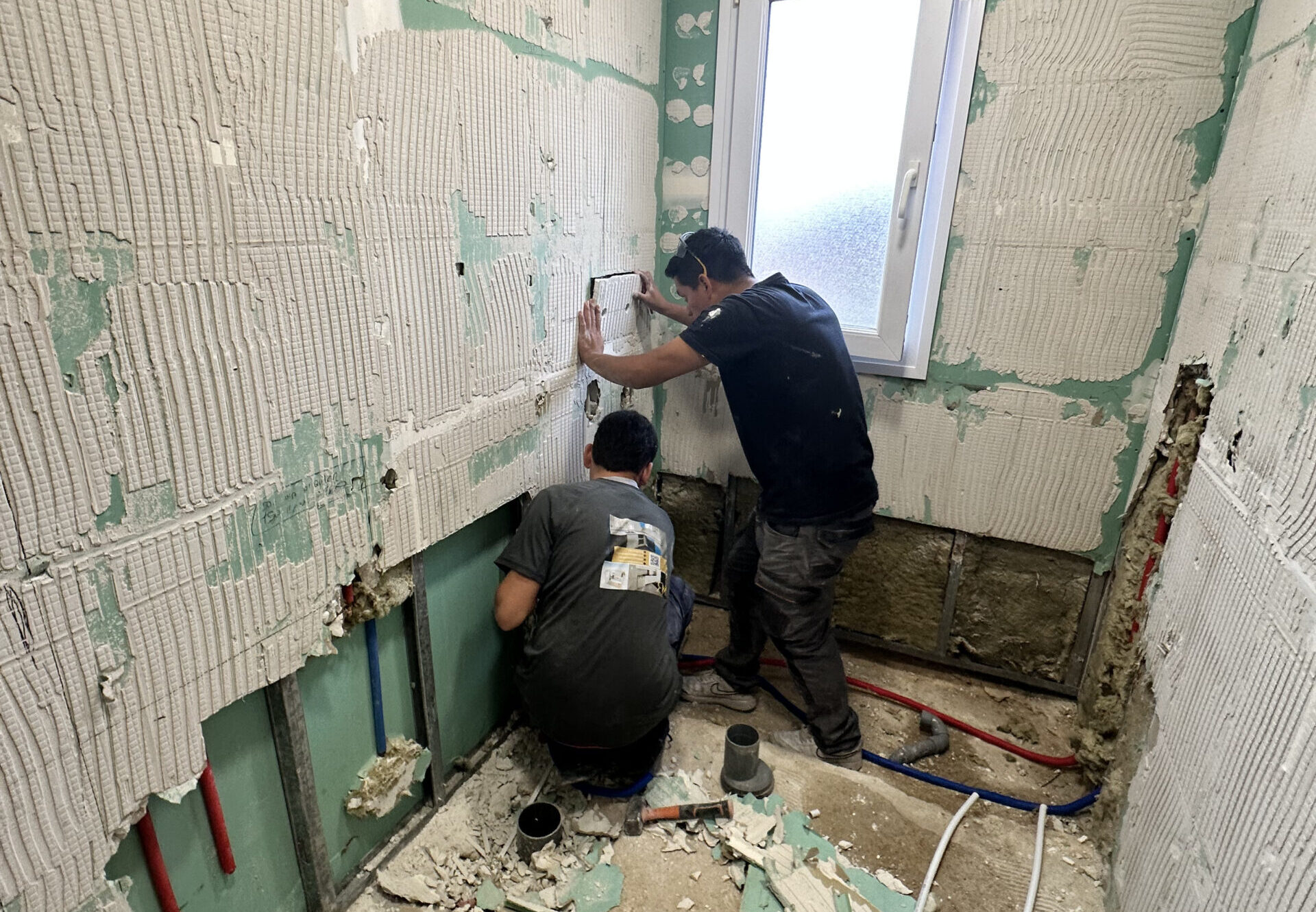 obra ciempozuelos bano