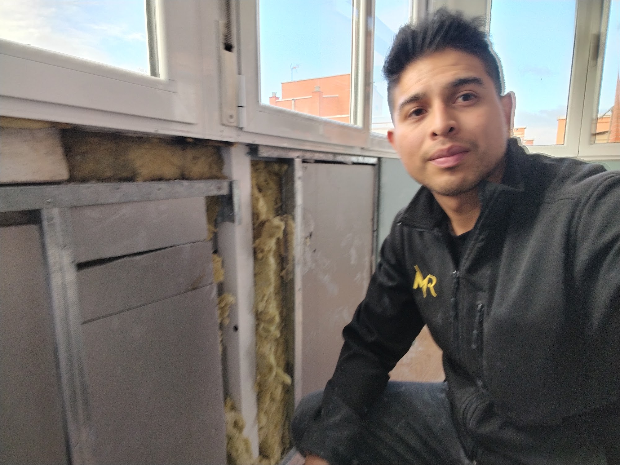 Erick en una intervención eléctrica